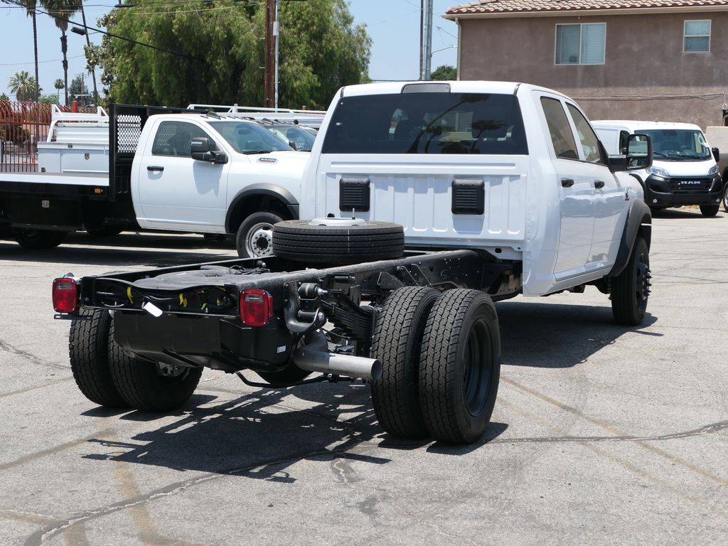 2025 Ram 5500 Tradesman photo 2