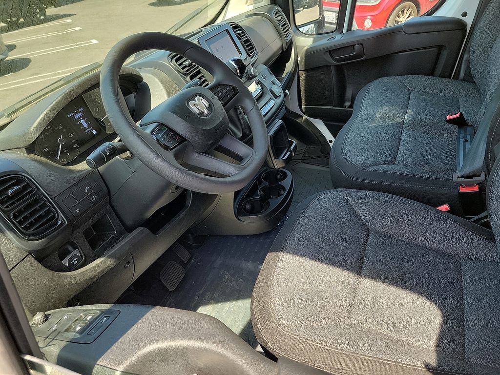2024 Ram ProMaster 2500 Cargo Van photo 2
