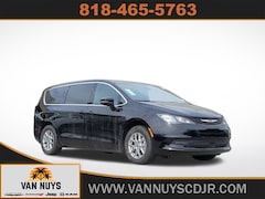 2025 Chrysler Voyager LX Van Passenger Van