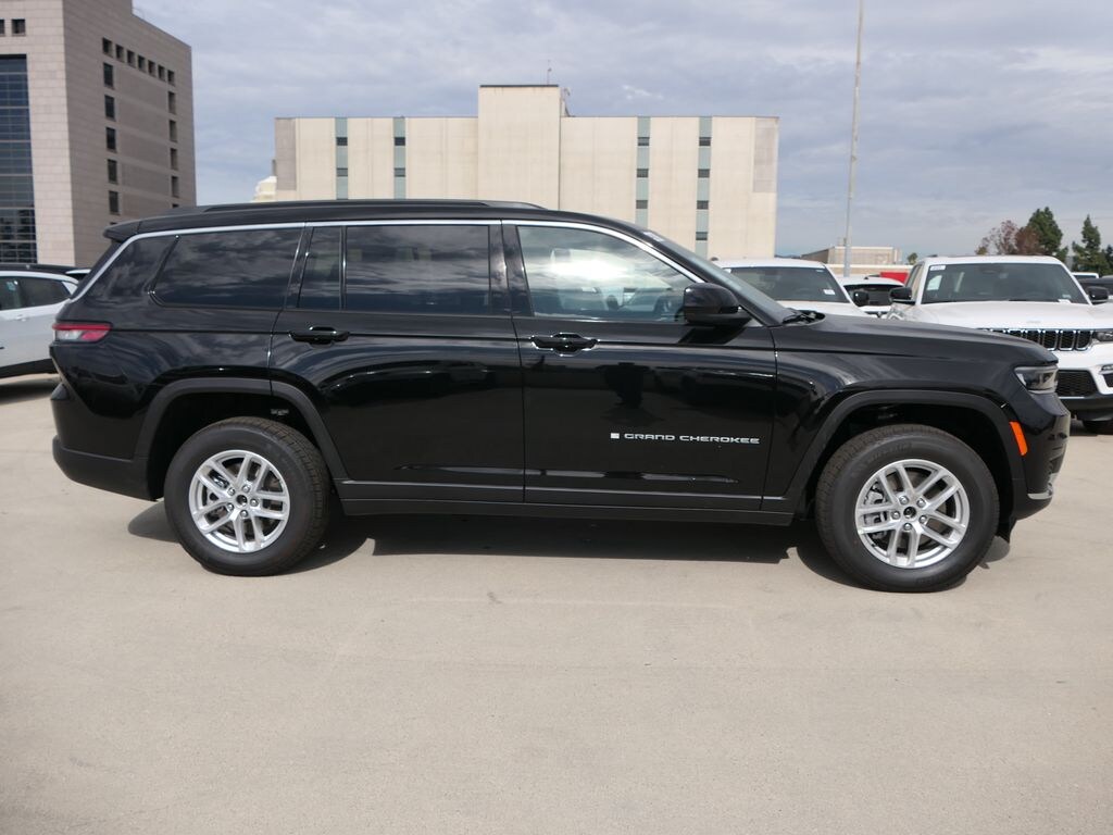 New 2025 Jeep Grand Cherokee L Laredo SUV