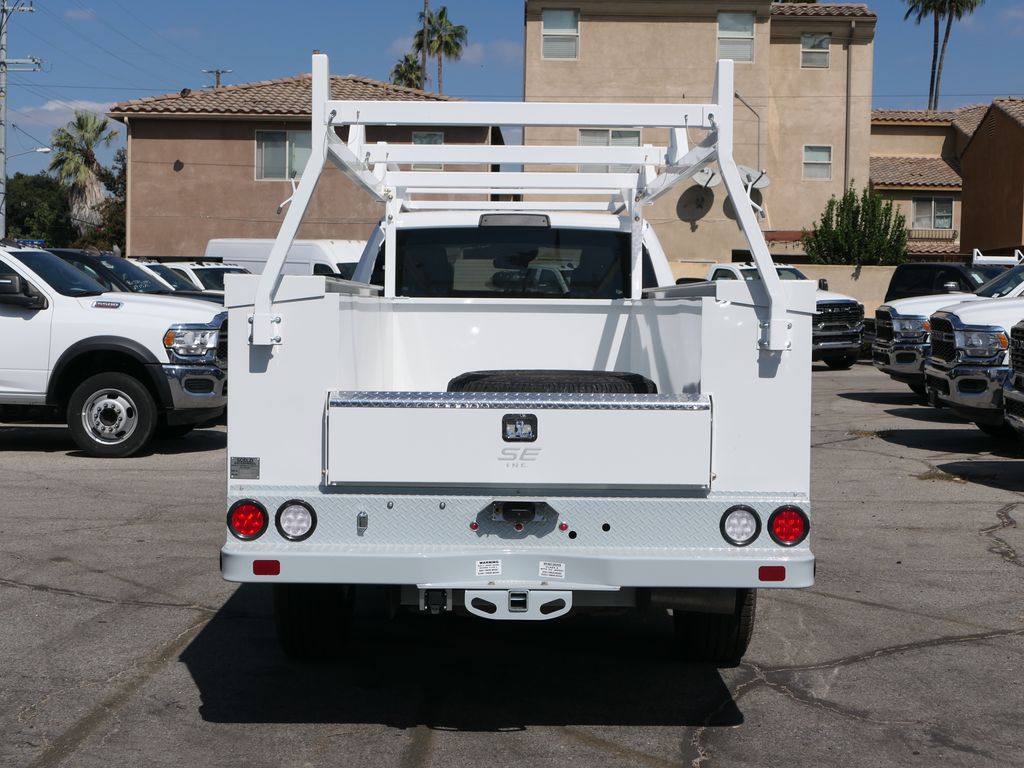 2026 Ram 3500 Tradesman photo 4