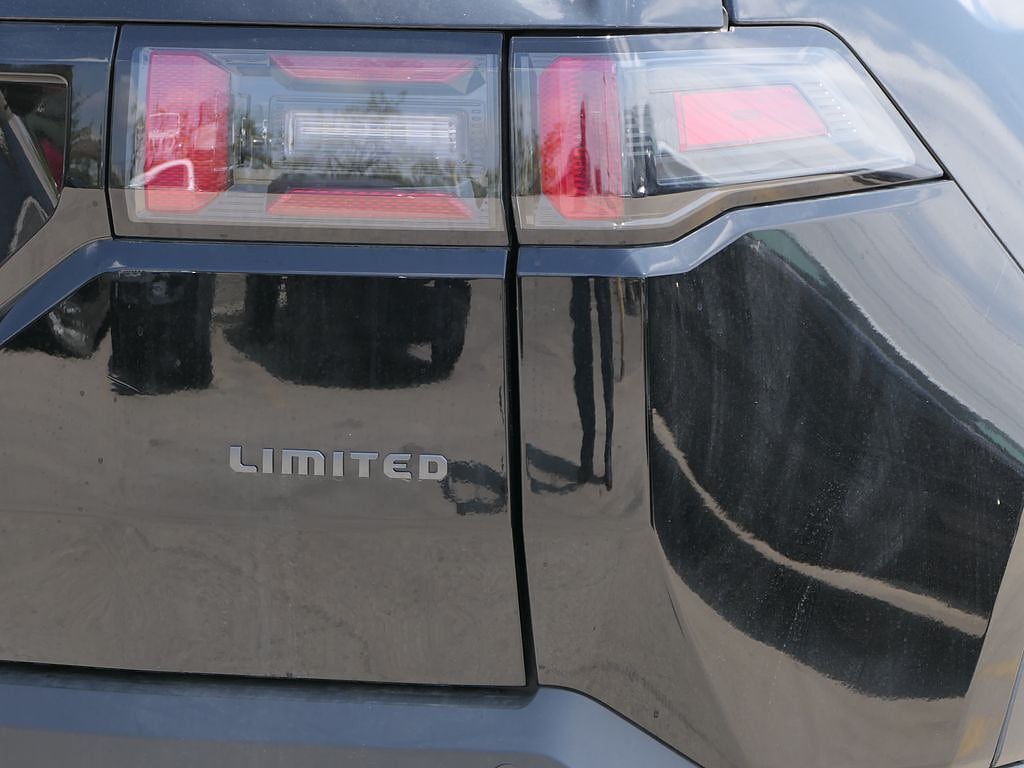 New 2026 Jeep Cherokee Laredo/Limited SUV