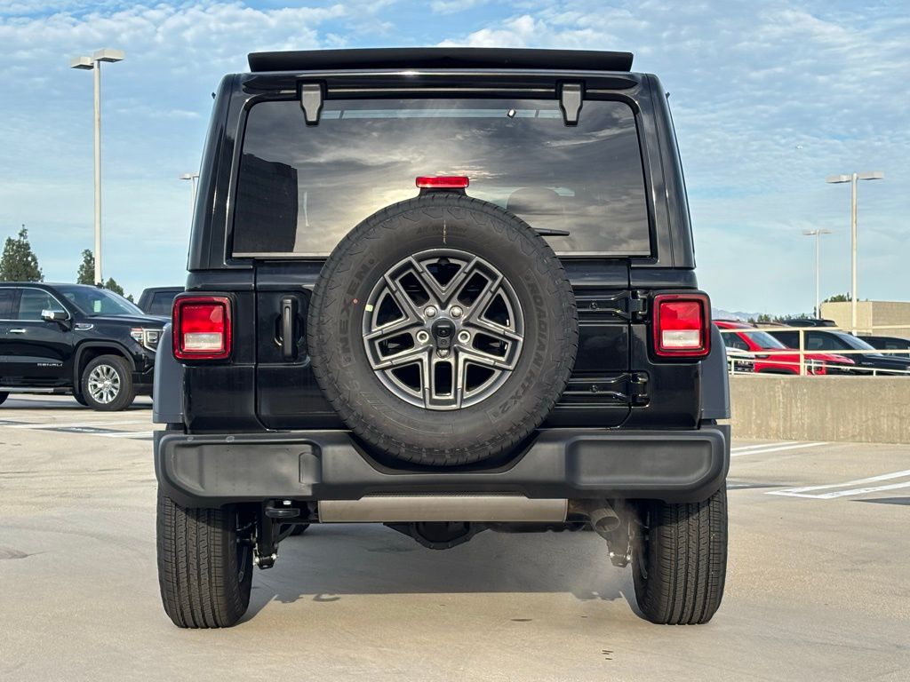 2026 Jeep Wrangler Sport photo 4
