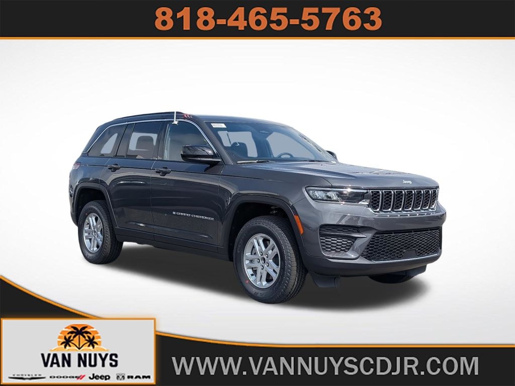 New 2025 Jeep Grand Cherokee Laredo SUV