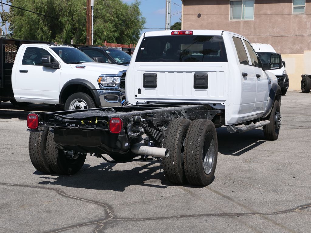 2026 Ram 5500 Tradesman photo 2
