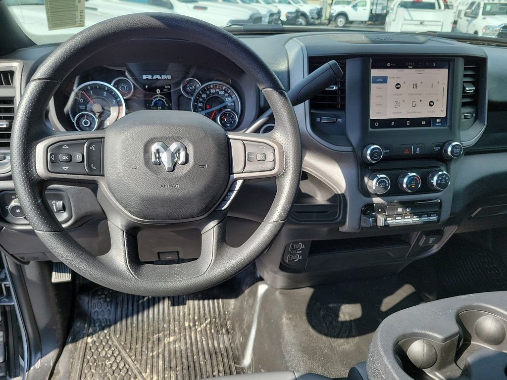2024 Ram 4500 Tradesman SLT photo 3