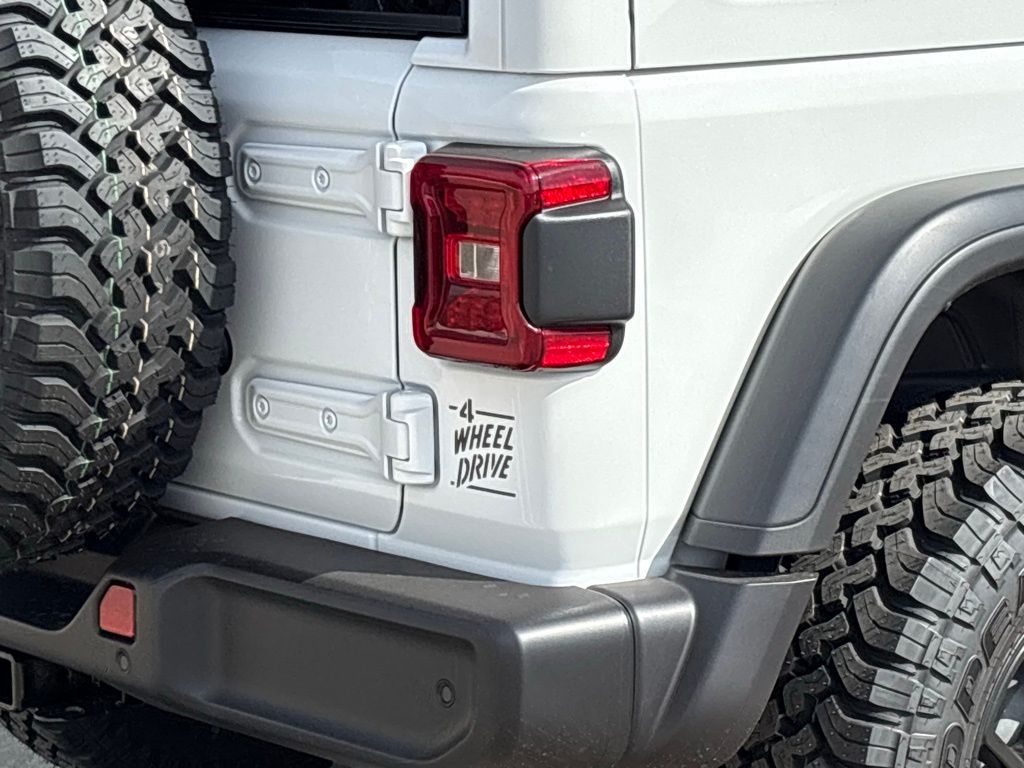 2026 Jeep Wrangler Sport photo 4