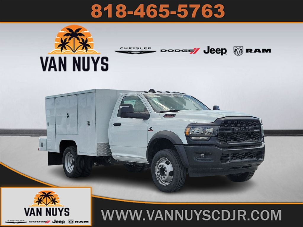 New 2024 Ram 4500 Chassis Cab Tradesman/SLT Truck Standard Cab