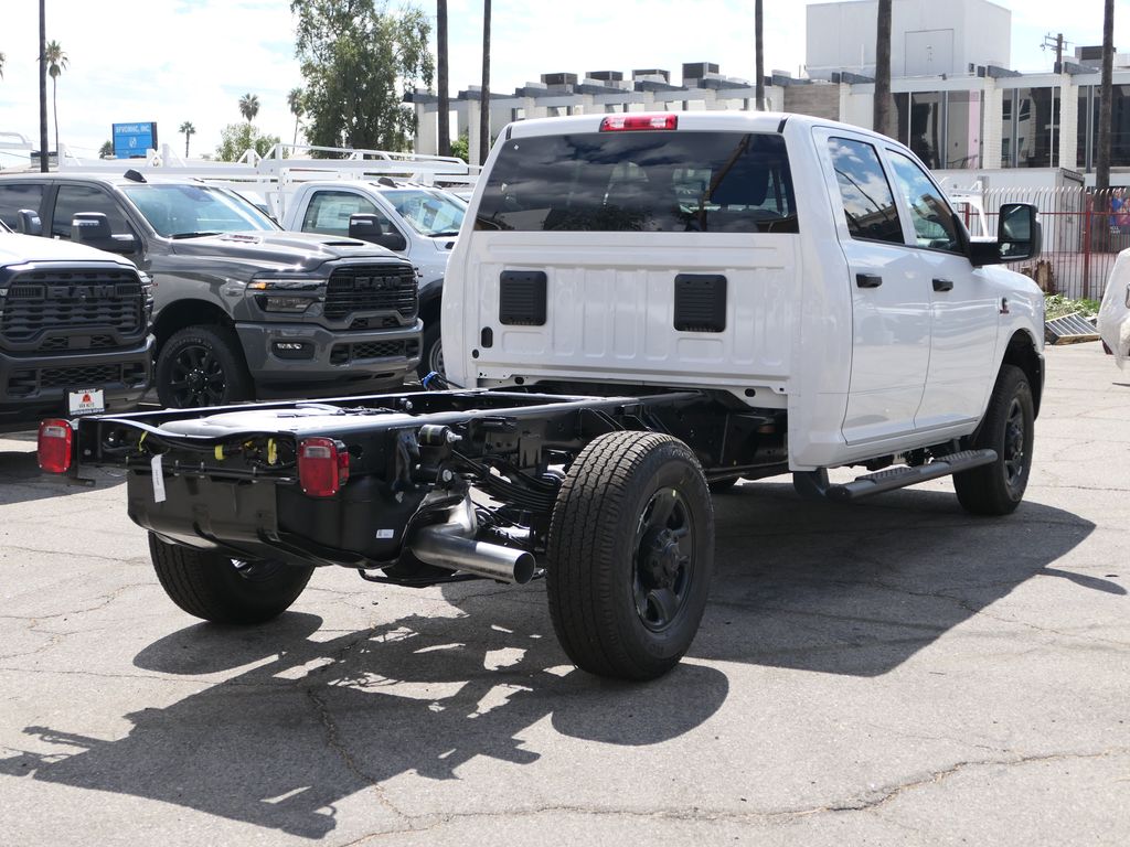2026 Ram 3500 Tradesman photo 2