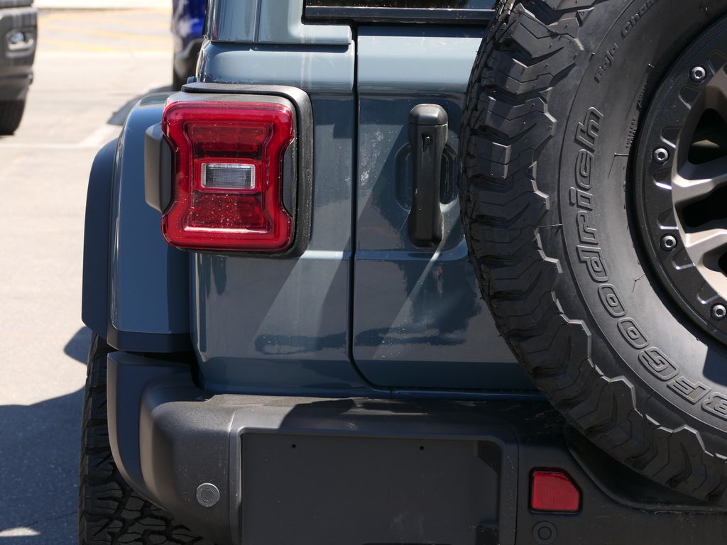 2024 Jeep Wrangler Rubicon 392 photo 4