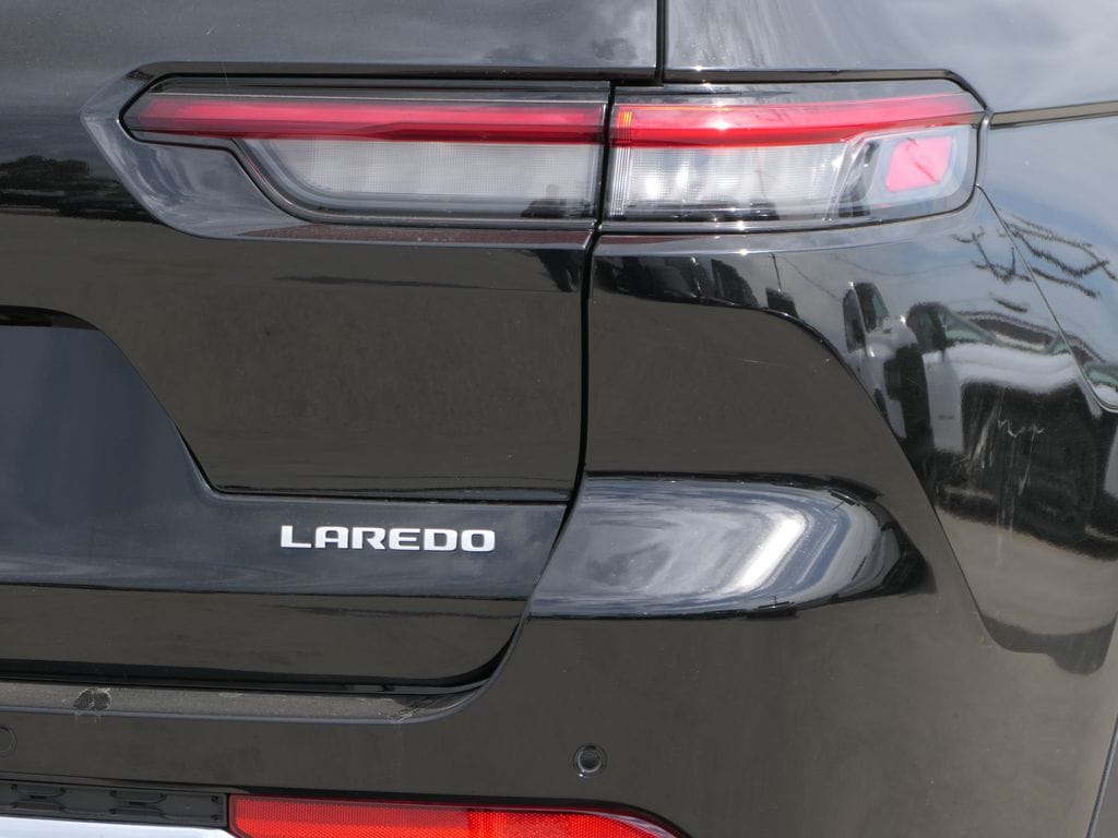 New 2025 Jeep Grand Cherokee L Laredo SUV