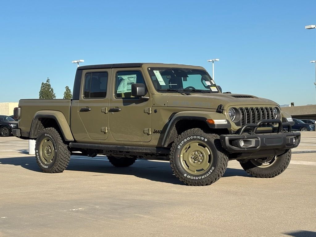 New 2026 Jeep Gladiator Sport Truck Crew Cab