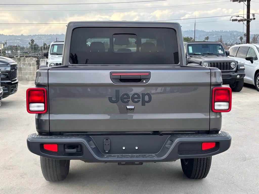New 2026 Jeep Gladiator Sport Truck Crew Cab