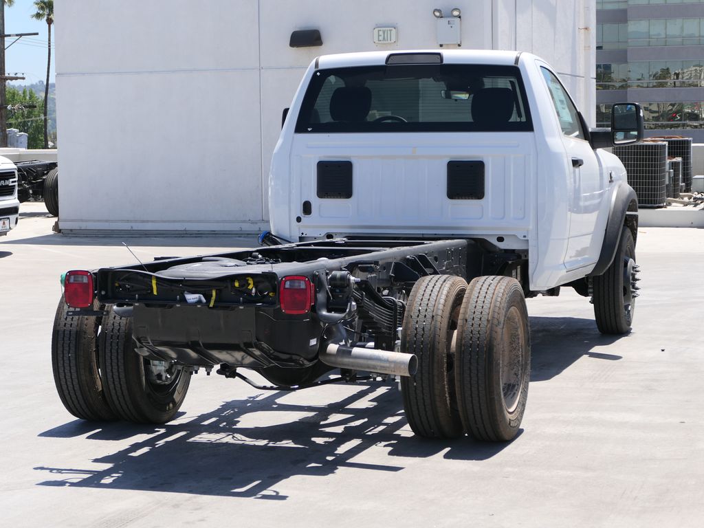 2025 Ram 4500 Tradesman photo 3