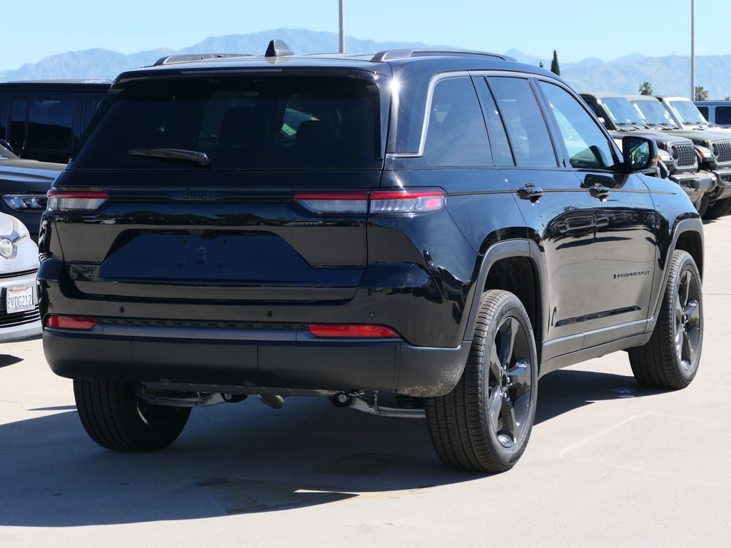 New 2026 Jeep Grand Cherokee Limited SUV