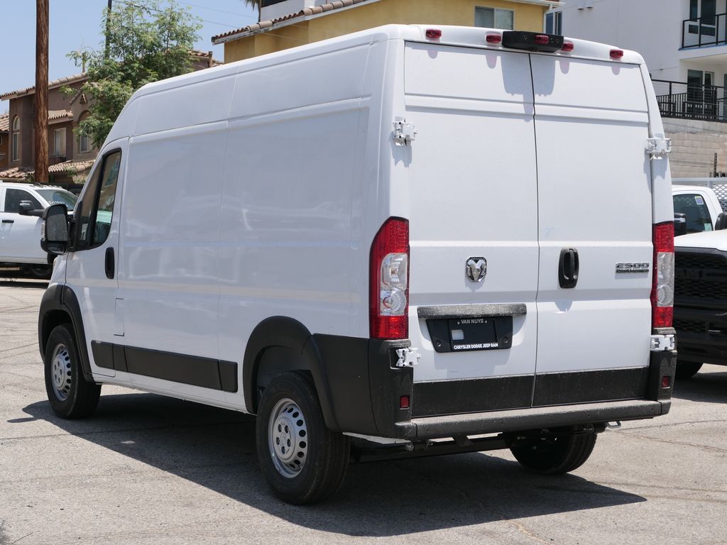 2025 Ram ProMaster 2500 photo 3