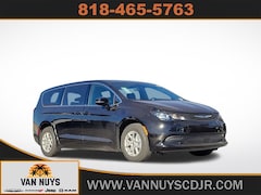 2025 Chrysler Voyager LX Van Passenger Van