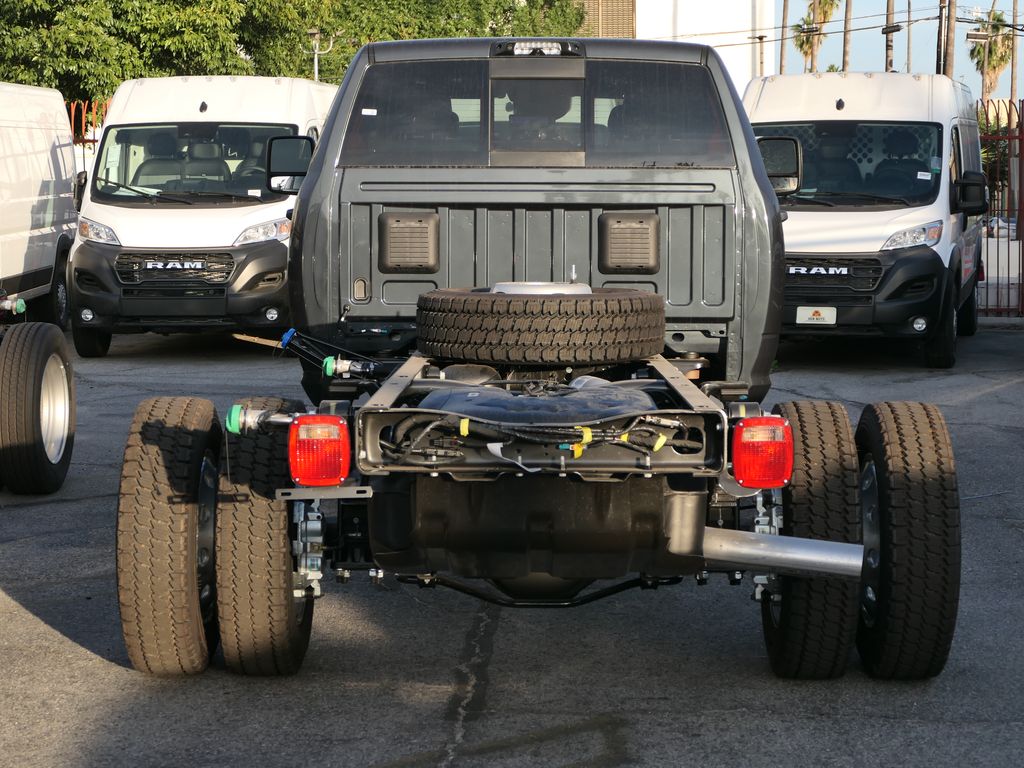 2026 Ram 5500 Tradesman photo 3