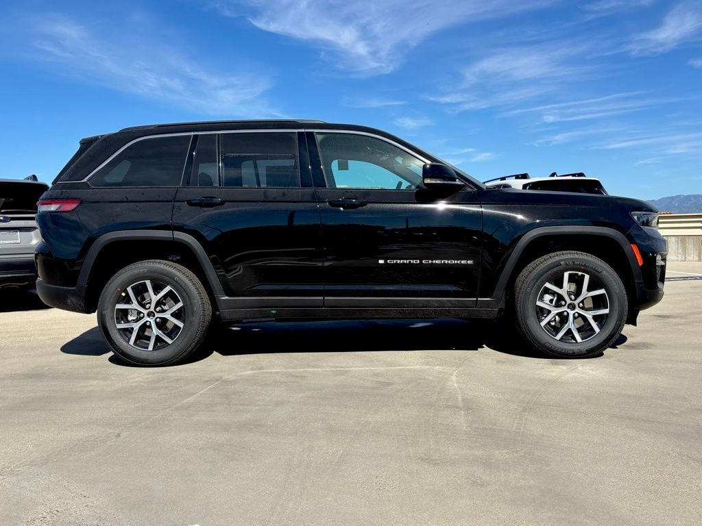 New 2025 Jeep Grand Cherokee Limited SUV