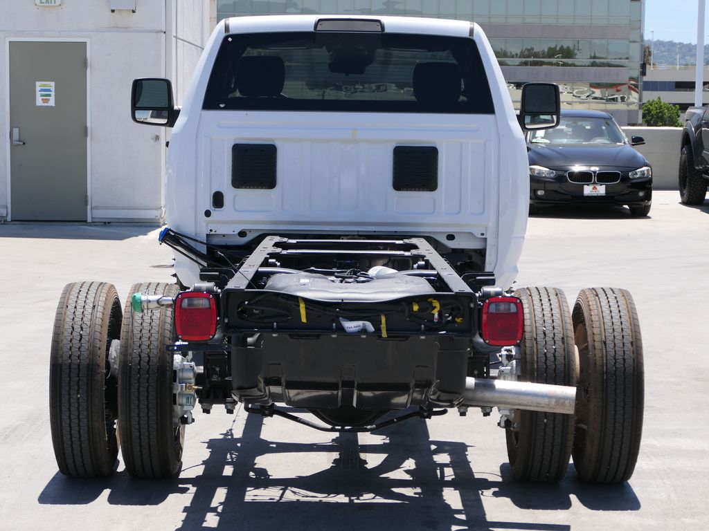 2025 Ram 4500 Tradesman photo 4