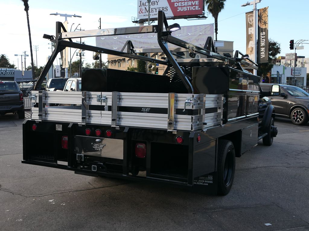 2026 Ram 5500 Tradesman photo 2