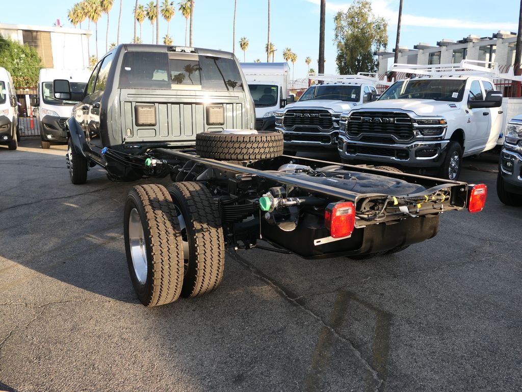 2026 Ram 5500 Tradesman photo 4