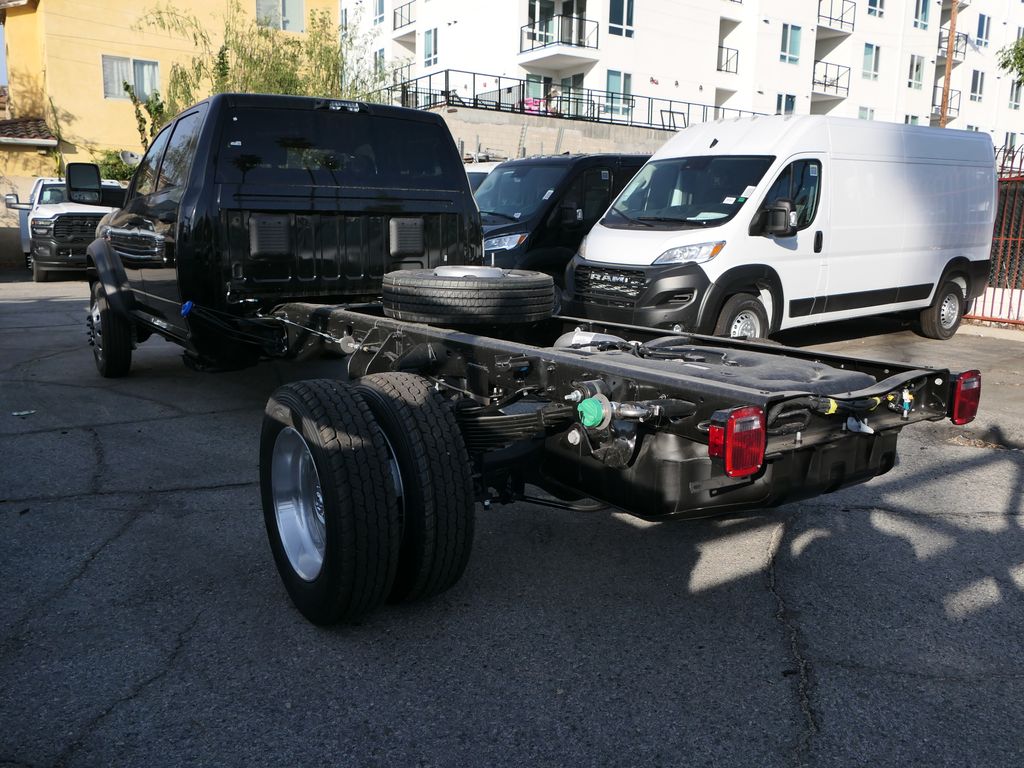 2026 Ram 5500 Tradesman photo 4