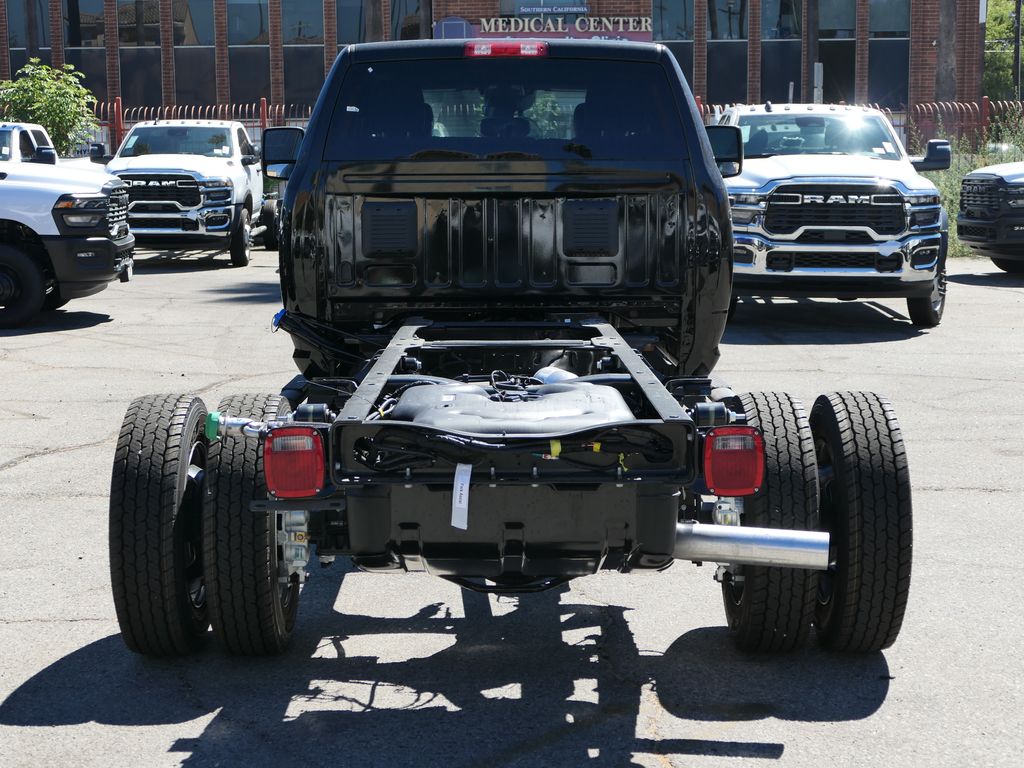 2026 Ram 5500 Tradesman photo 3
