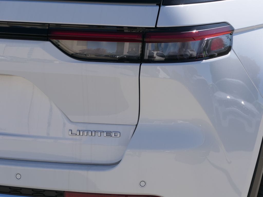 New 2025 Jeep Grand Cherokee Limited SUV