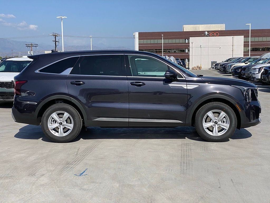 New 2026 Kia Sorento LX SUV