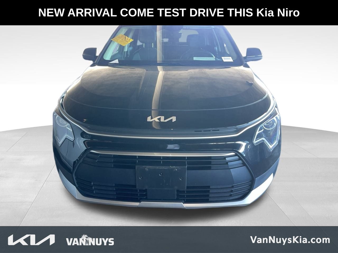 2023 Kia Niro EX's photo