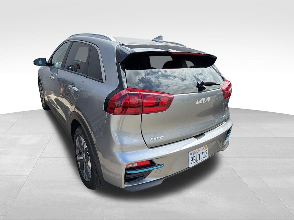Used 2022 Kia Niro EV S SUV