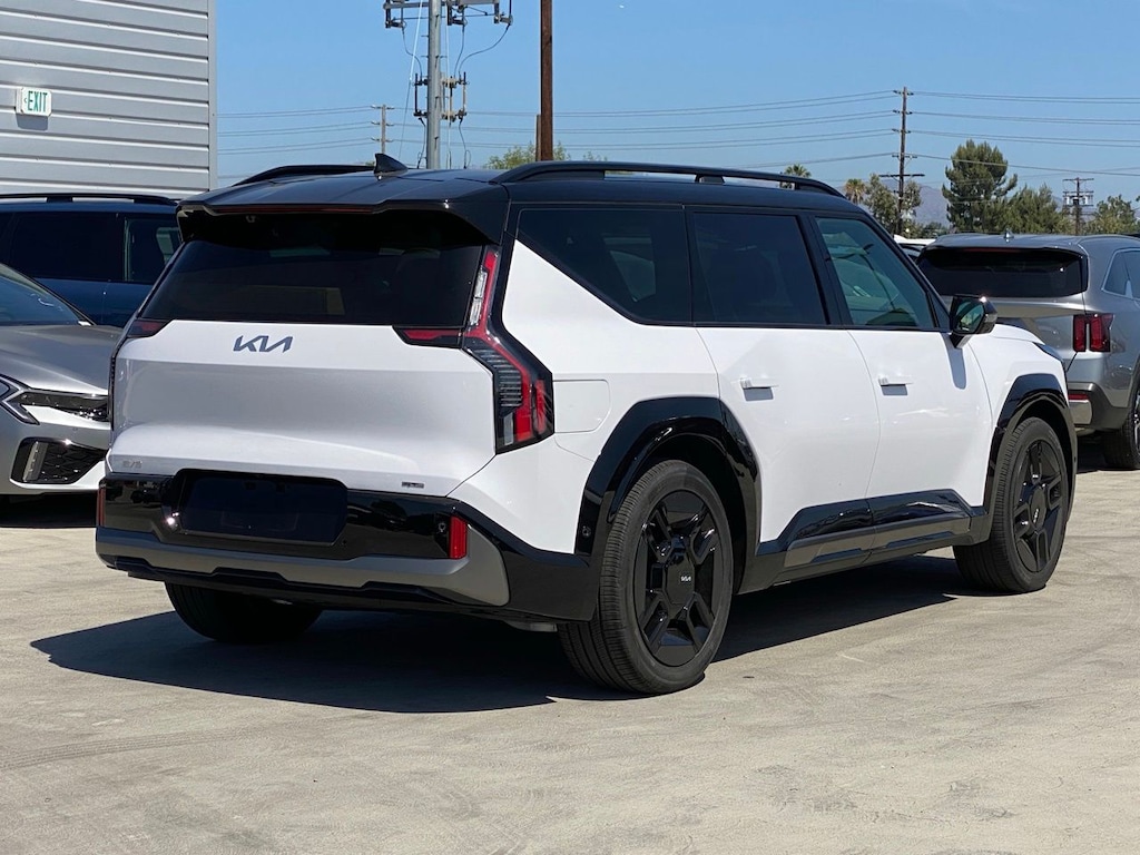 New 2026 Kia EV9 GT-Line SUV