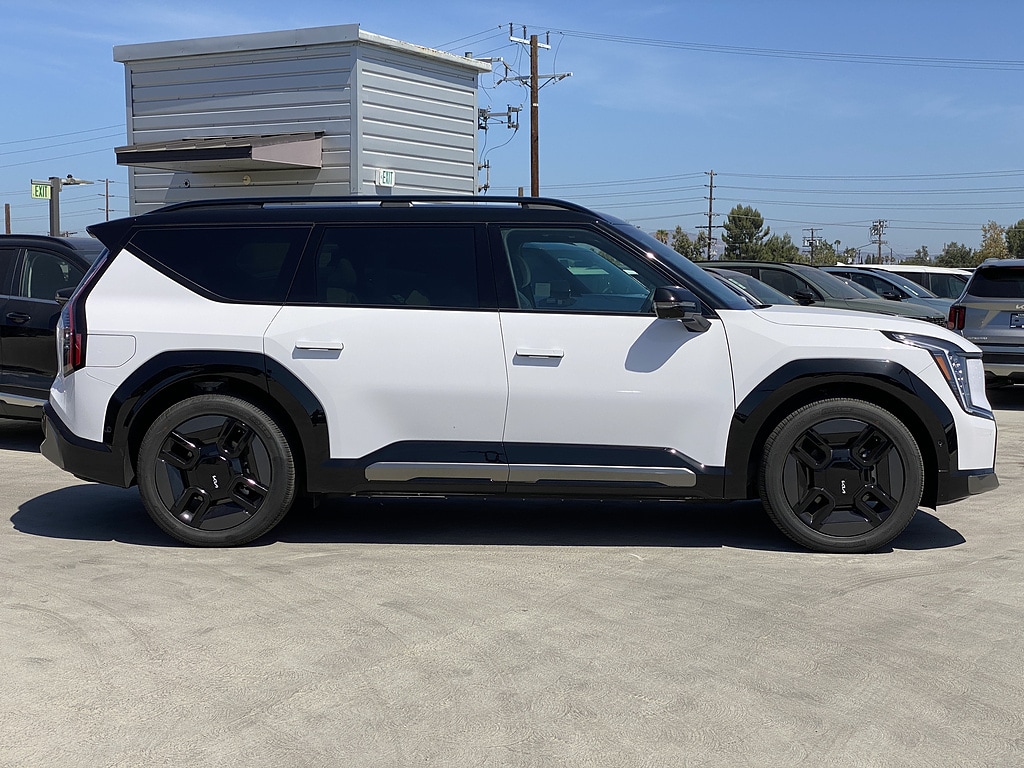 New 2026 Kia EV9 GT-Line