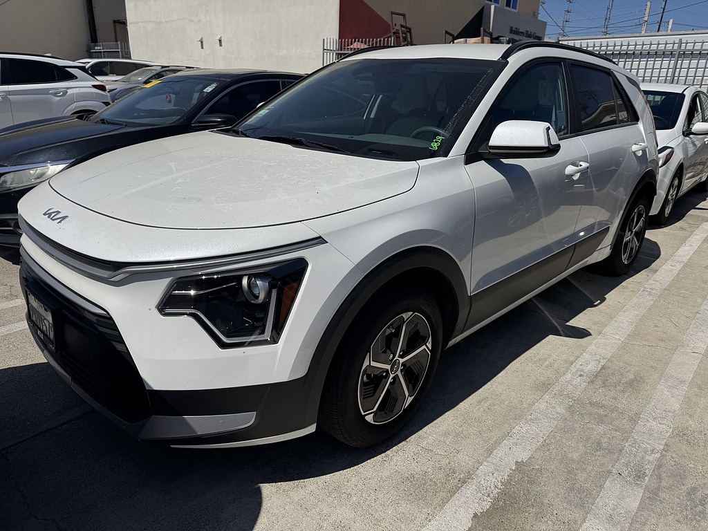 Certified 2025 Kia Niro EX SUV