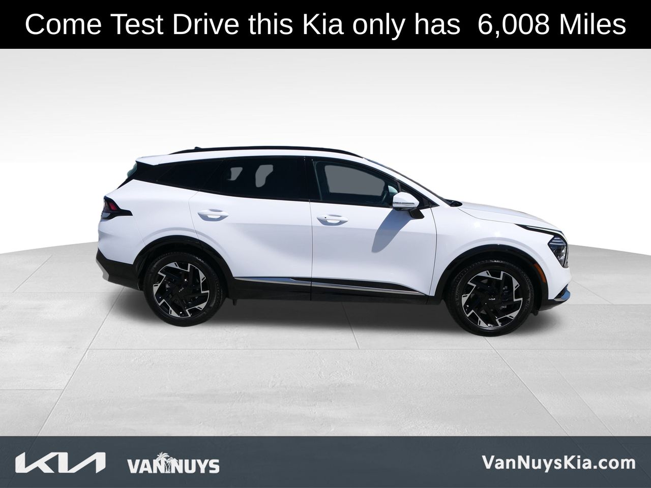 2024 Kia Sportage photo 2