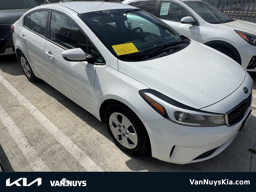 2017 Kia Forte LX AT's photo