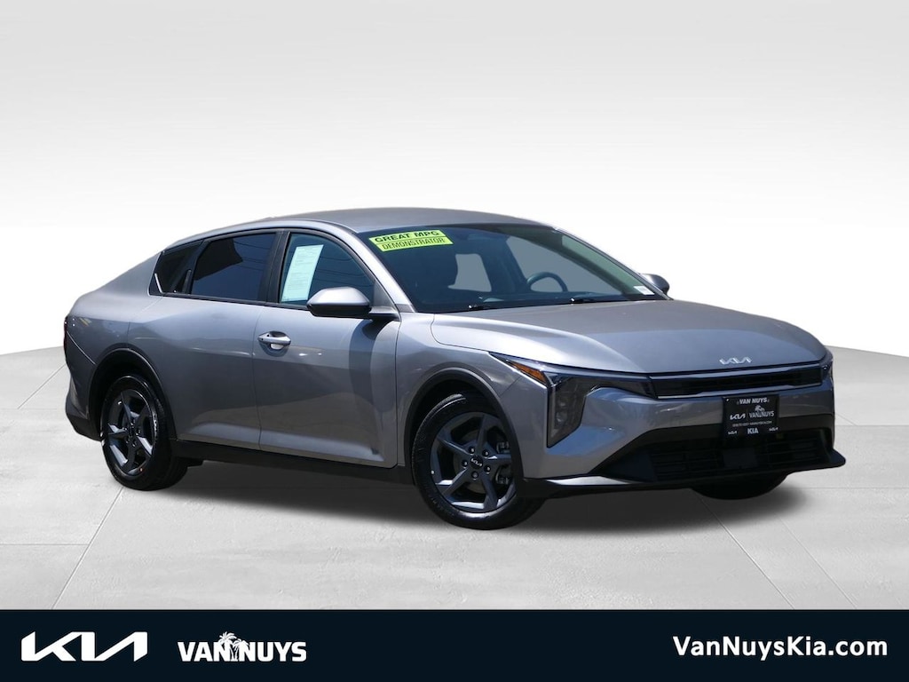 Used 2025 Kia K4 LXS Sedan