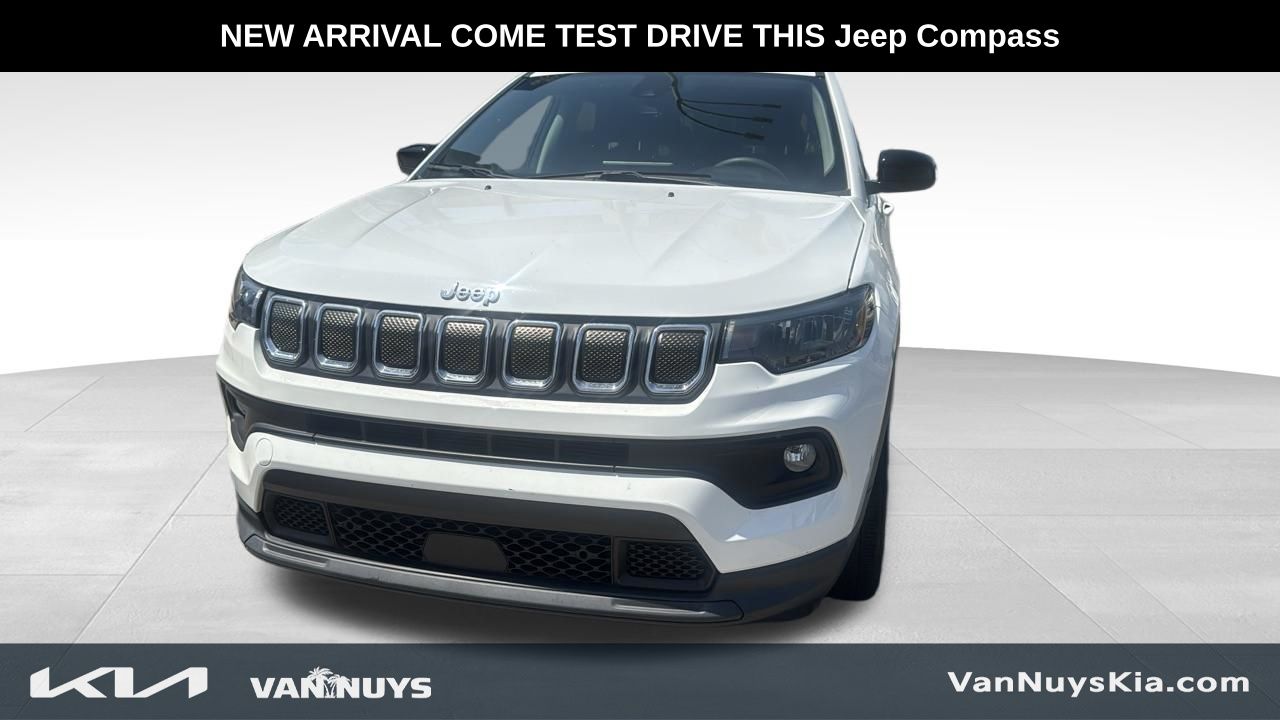 2022 Jeep Compass Latitude's photo