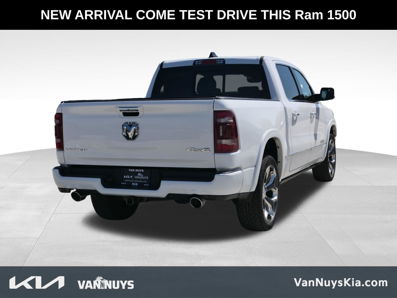 2022 Ram 1500 Limited photo 2