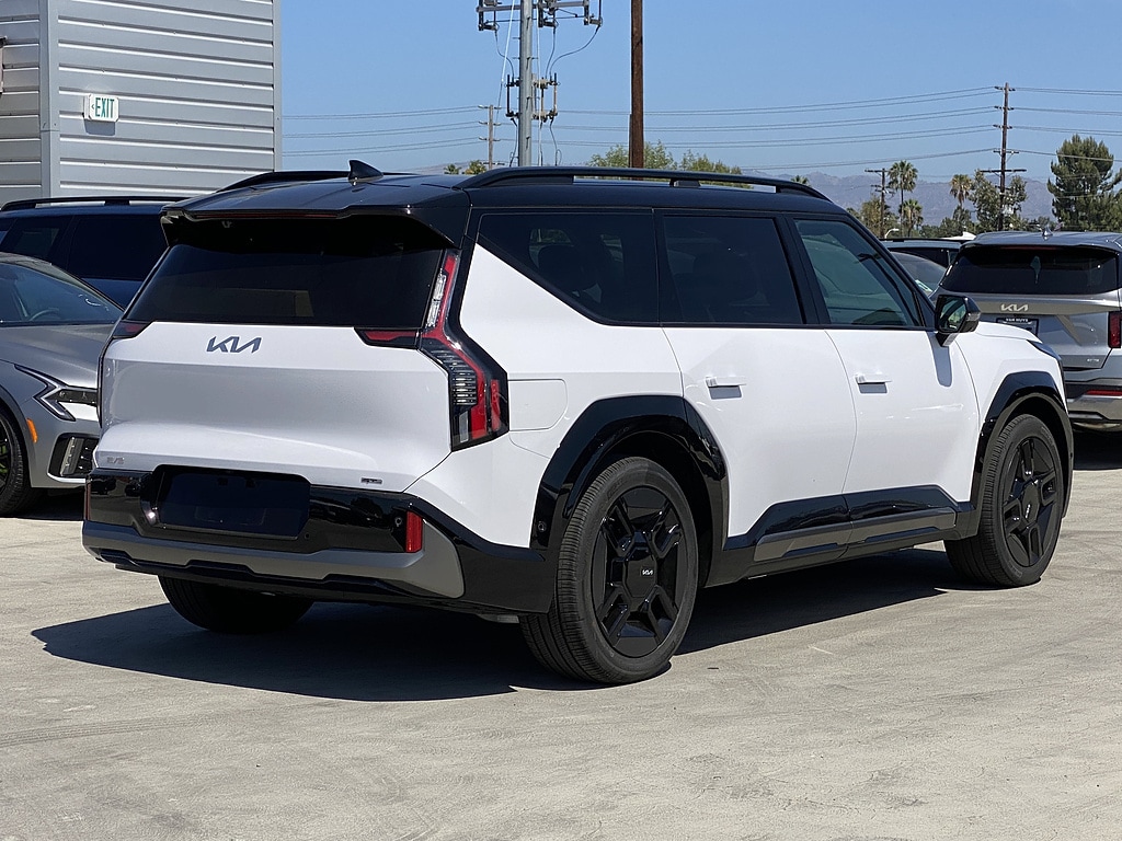 New 2026 Kia EV9 GT-Line