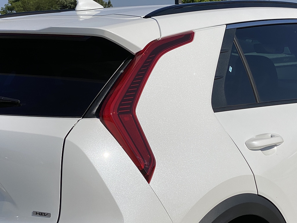 New 2026 Kia Niro LX