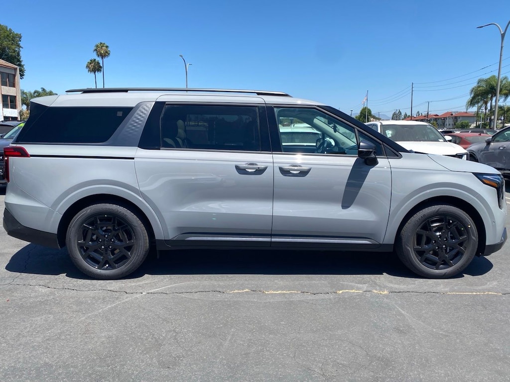 New 2026 Kia Carnival Hybrid SX Prestige Minivan/Van