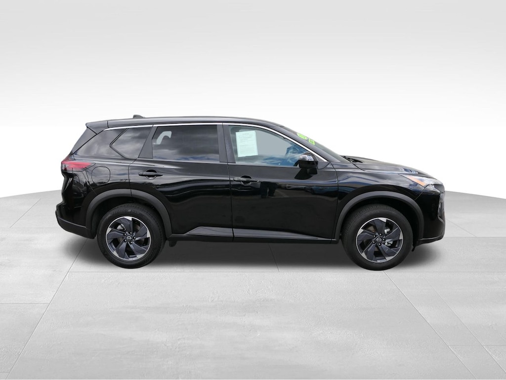 Used 2024 Nissan Rogue SV SUV