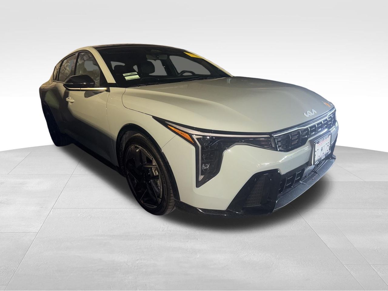 2025 Kia K4 GT-Line photo 4