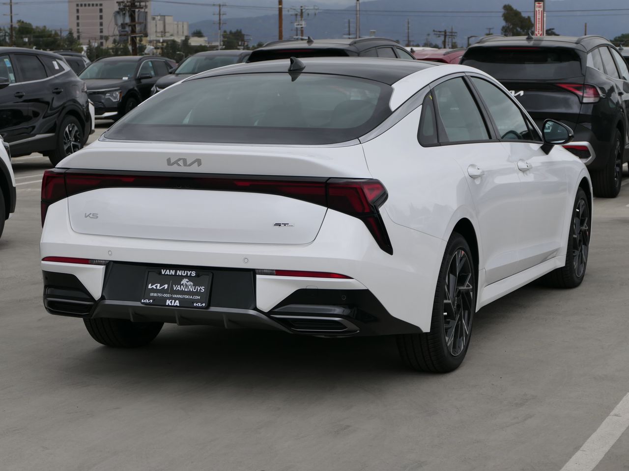 2025 Kia K5 GT-Line photo 2