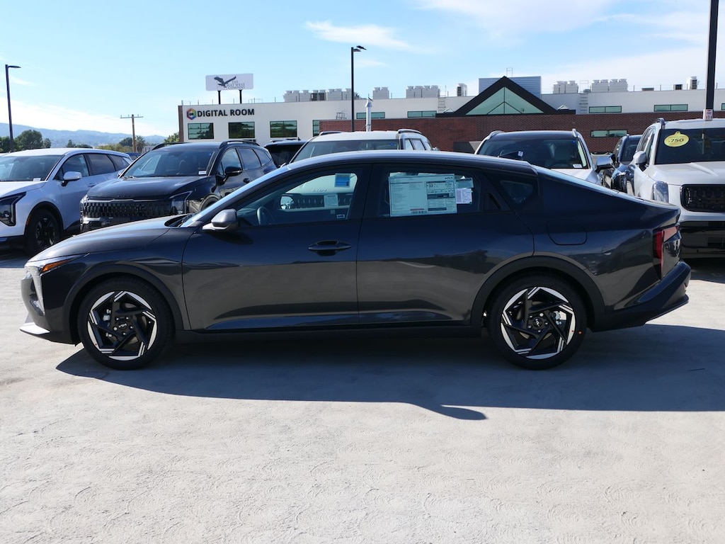 New 2025 Kia K4 EX Sedan