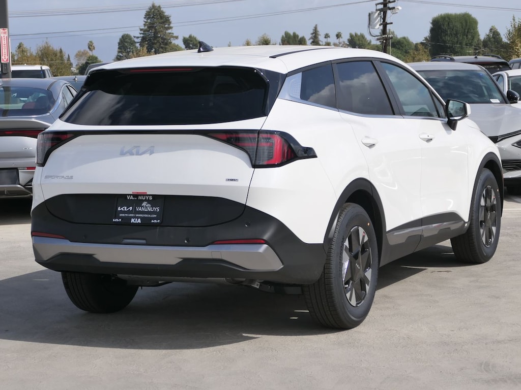 New 2026 Kia Sportage Hybrid LX SUV
