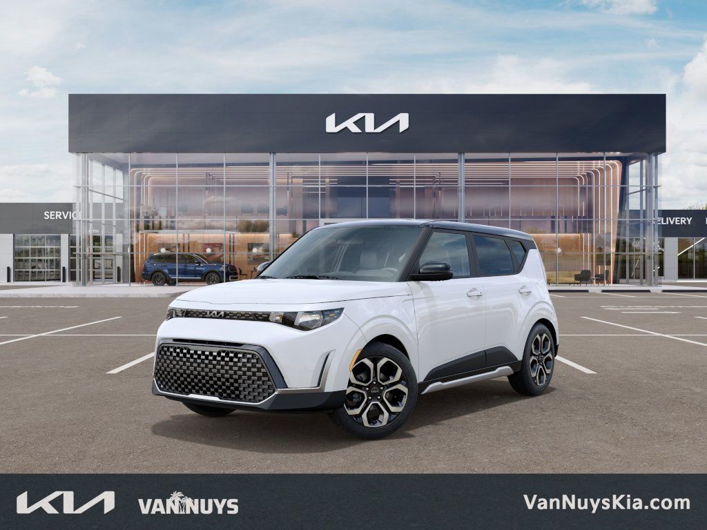 2025 Kia Soul EX's photo