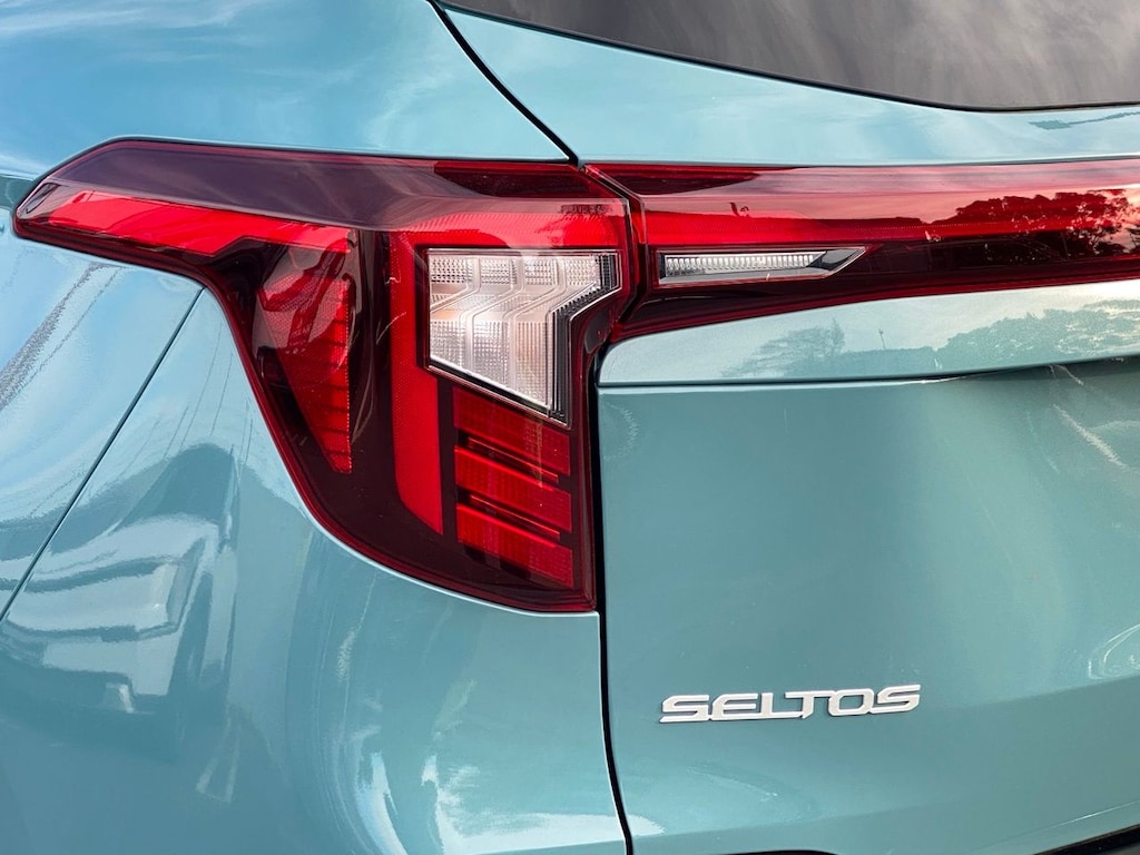 New 2026 Kia Seltos EX SUV